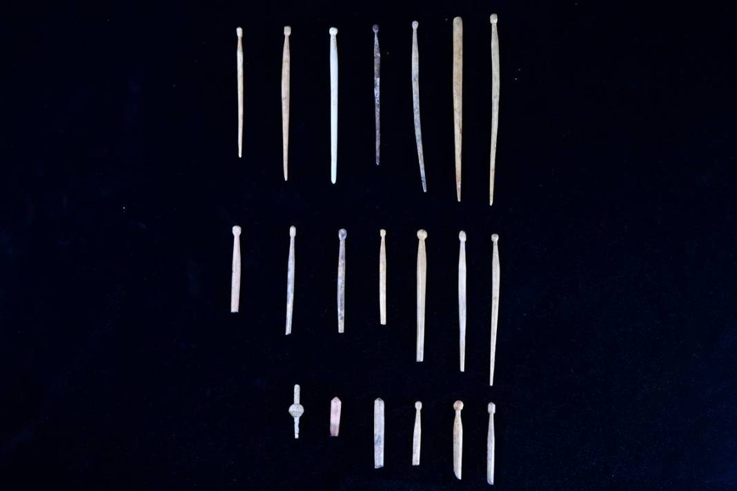 Arkeologlar da bunu beklemiyordu: 'Kadın, hep aynı kadın' diyerek gösterdi! 2 bin yıl öncesinde bile varmış 15